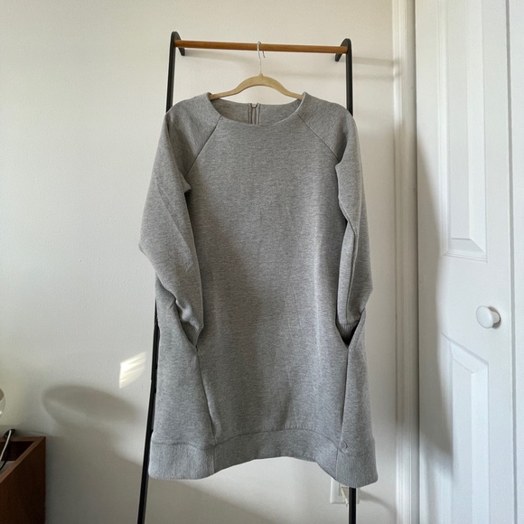 GUC - Bench Sweater Dress with Pockets - Picture 3 of 6